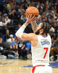 九游唯一入口-Shams：自由球员前锋阿米尔-科菲一年合同加盟雄鹿！